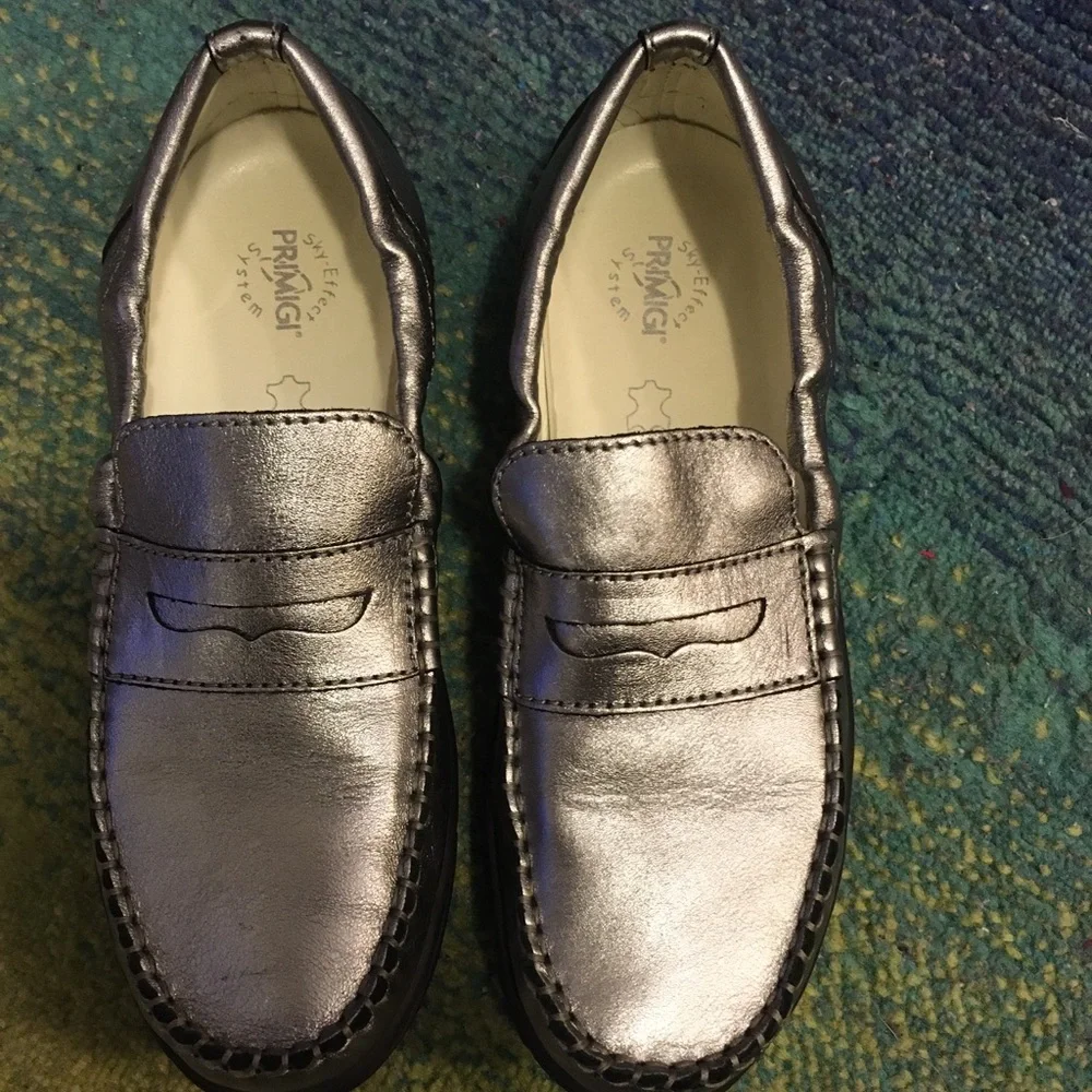 Brand New! Silver Penny Loafers - EU size 37 (Ladies 7, Girls 5) Rubber Soles